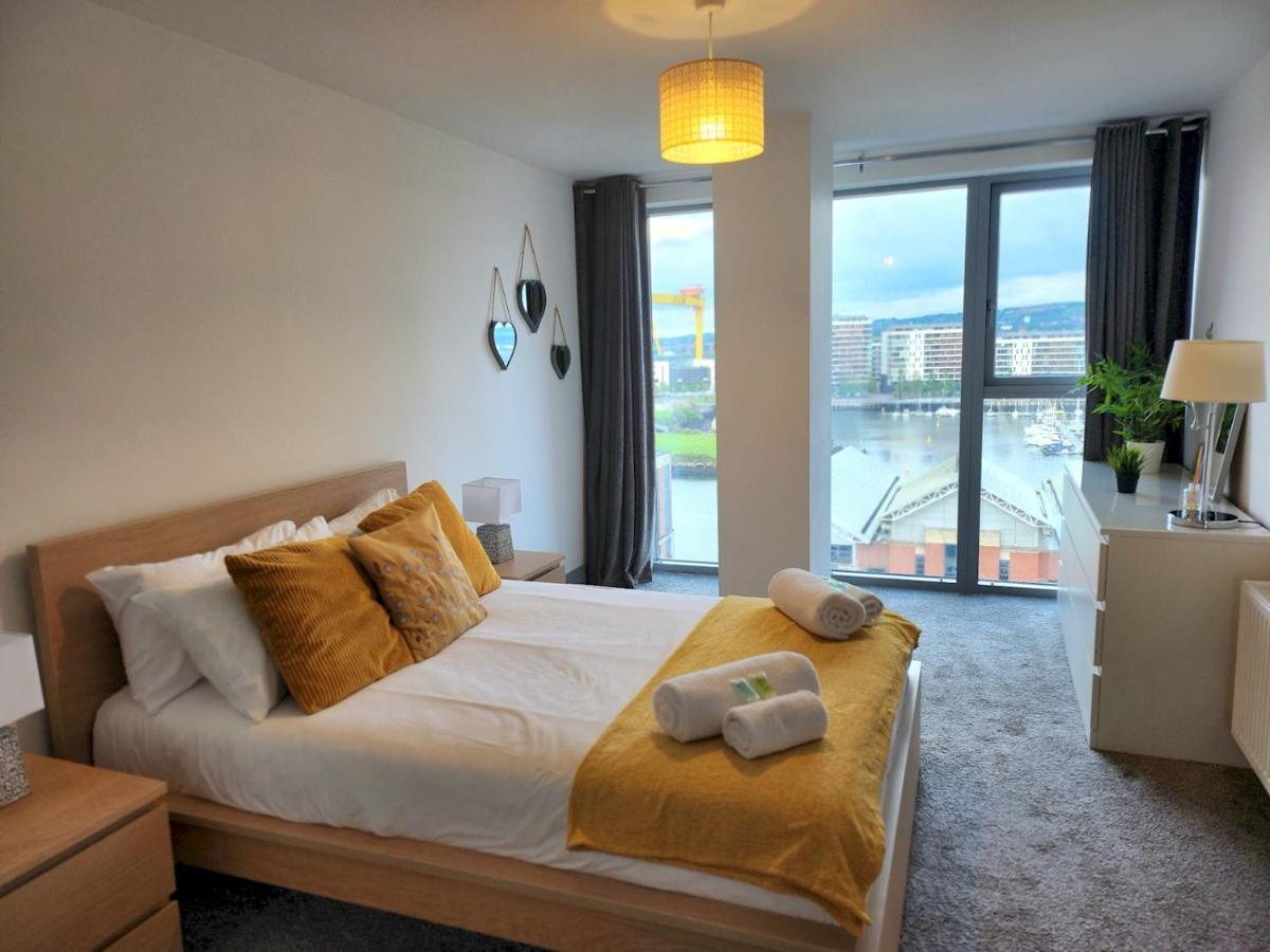 Апартаменты Pass The Keys Stunning Penthouse With Balcony Sunset Views Белфаст Экстерьер фото